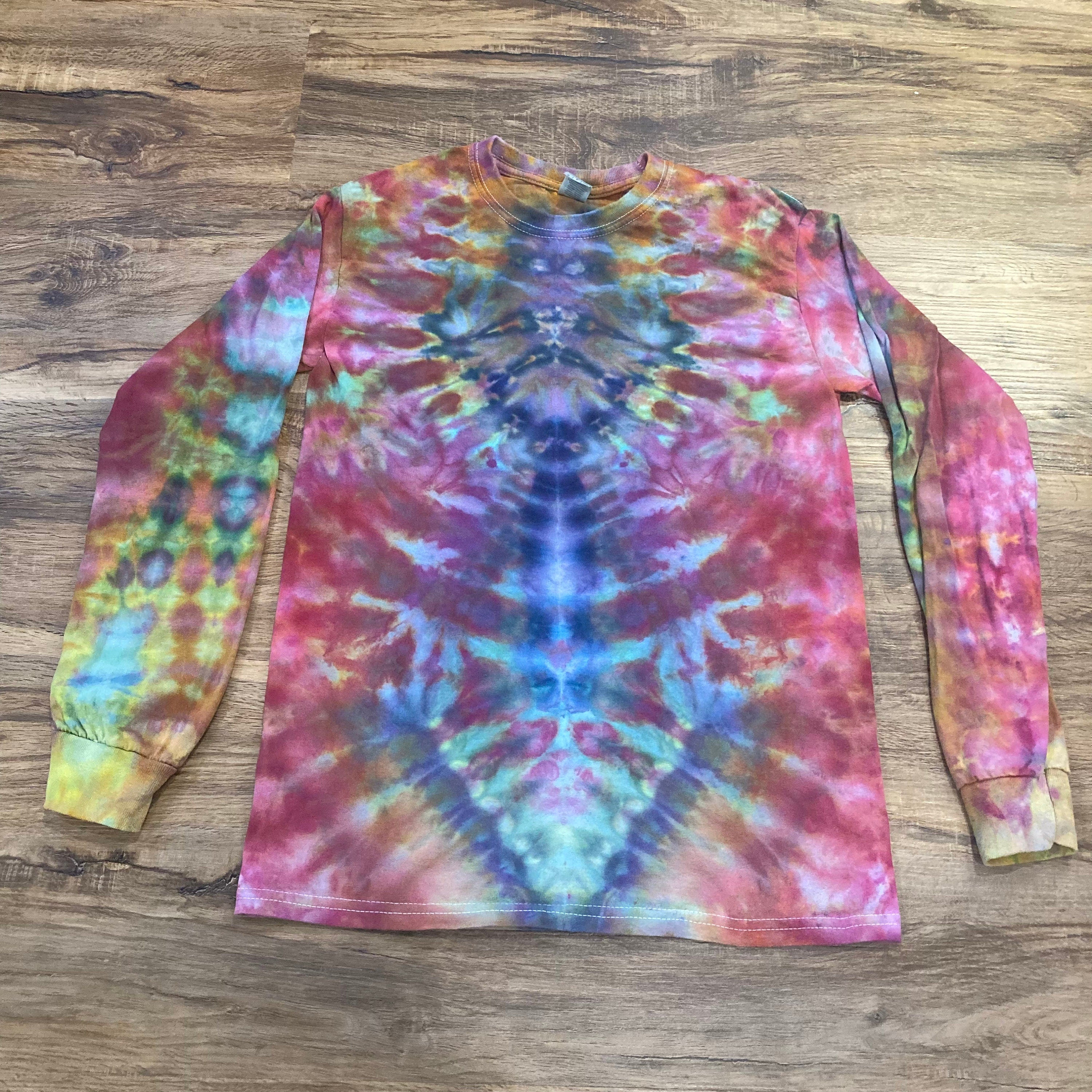 Small Shirt | Handmade Fractal Shirt | Trippy Tie Dye Tee | Lotus Flower Shirt | Oversized Tee | Psychedelic Shirt | Long Sleeve Yoga Tee