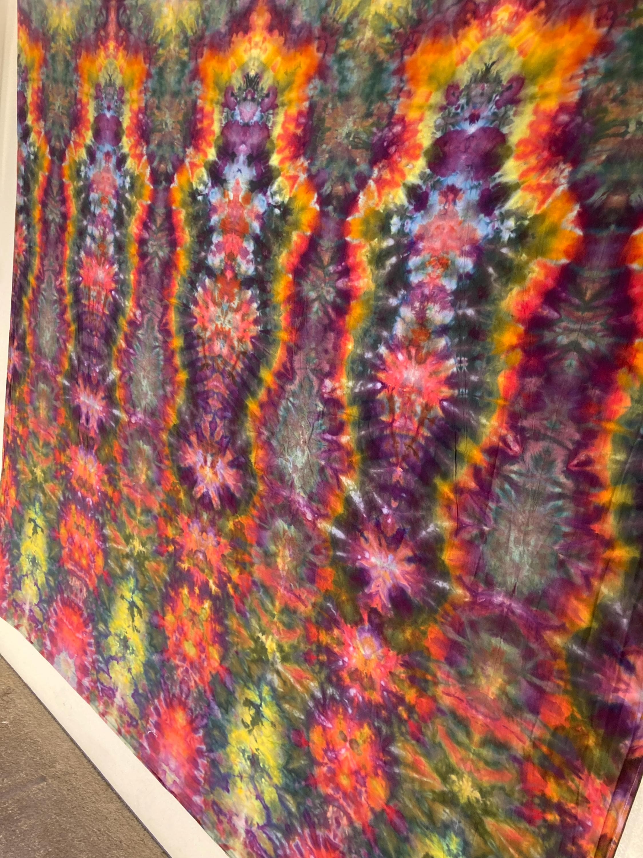 Psychedelic Wall Hanging | Trippy Tie Dye Tapestry | Ice Dye Tapestry | Fractal Tapestry | Above Bed Decor | Psytrance Art