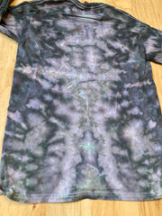 Small Shirt | Handmade Fractal Shirt | Trippy Tie Dye Tee | Lotus Flower Shirt | Oversized Tee | Psychedelic Shirt | Long Sleeve Yoga Tee