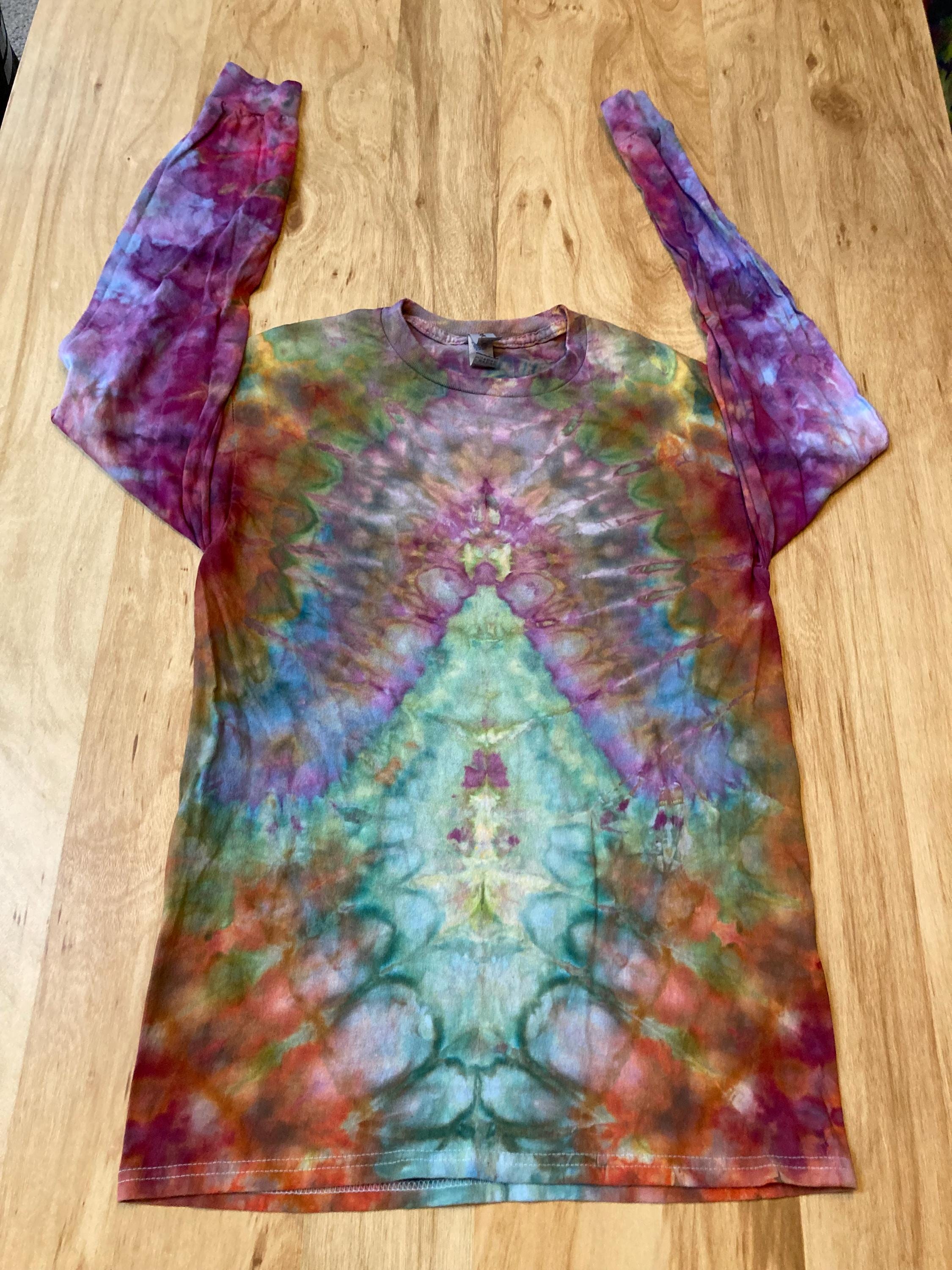 Small Shirt | Handmade Spiral Swirl Shirt | Trippy Tie Dye Tee | Lotus Flower Shirt | Oversized Tee | Psychedelic Shirt | Long Sleeve Yoga