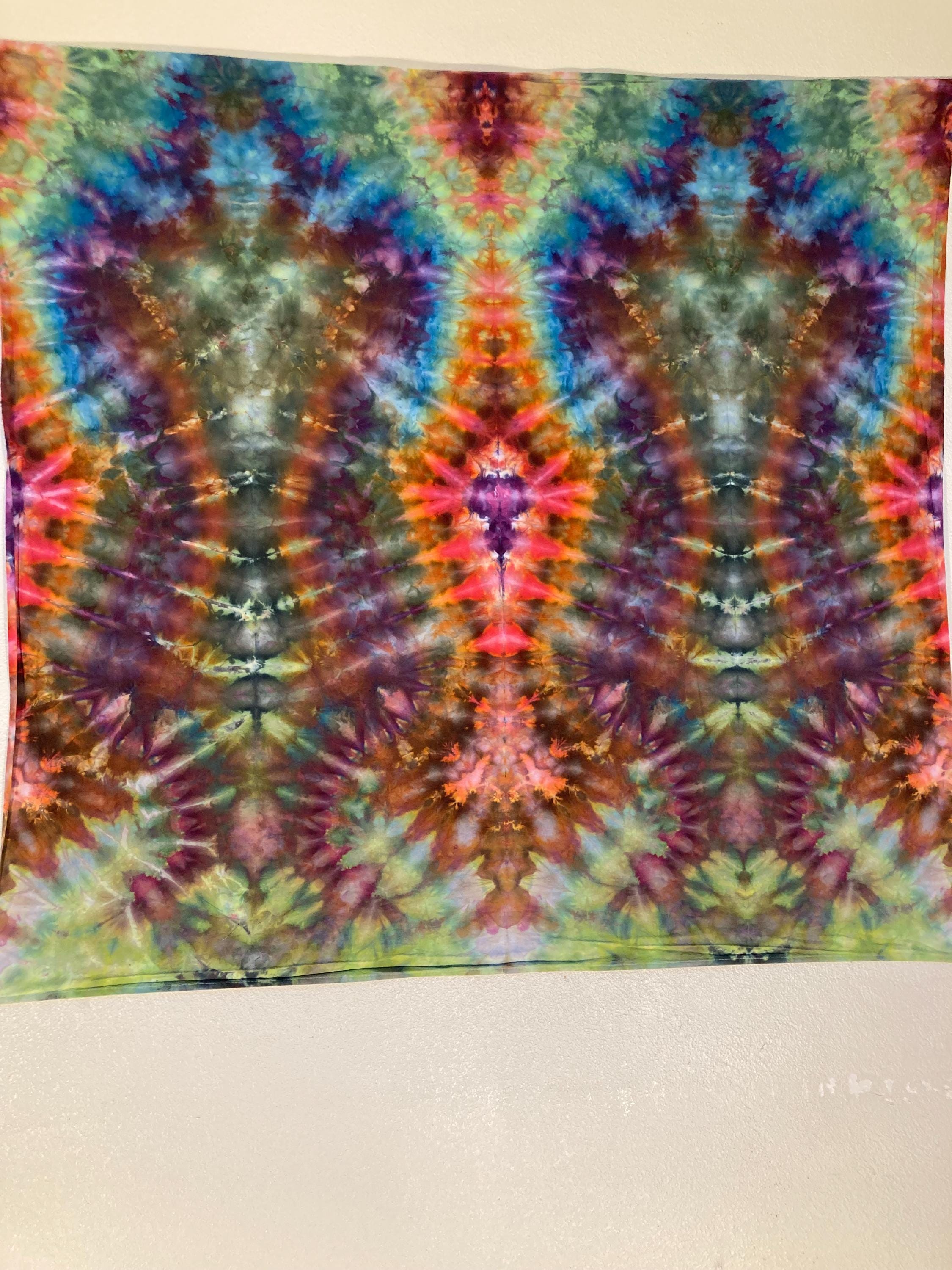Psychedelic Wall Hanging | Trippy Tie Dye Tapestry | Ice Dye Tapestry | Fractal Tapestry | Above Bed Decor | Psytrance Art