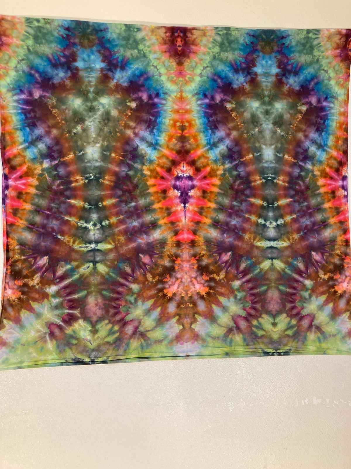 Psychedelic Wall Hanging | Trippy Tie Dye Tapestry | Ice Dye Tapestry | Fractal Tapestry | Above Bed Decor | Psytrance Art