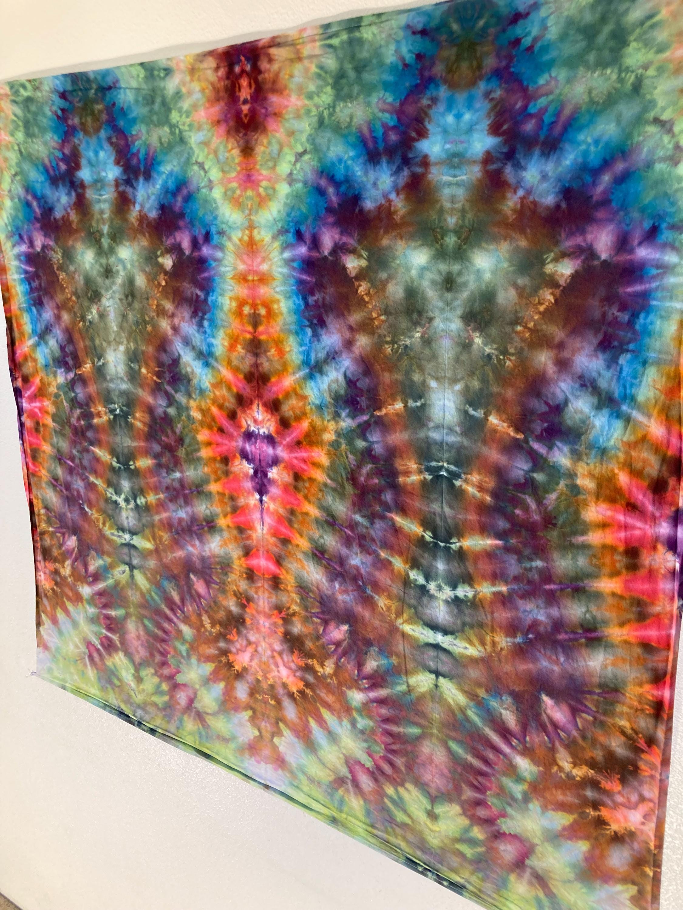 Psychedelic Wall Hanging | Trippy Tie Dye Tapestry | Ice Dye Tapestry | Fractal Tapestry | Above Bed Decor | Psytrance Art