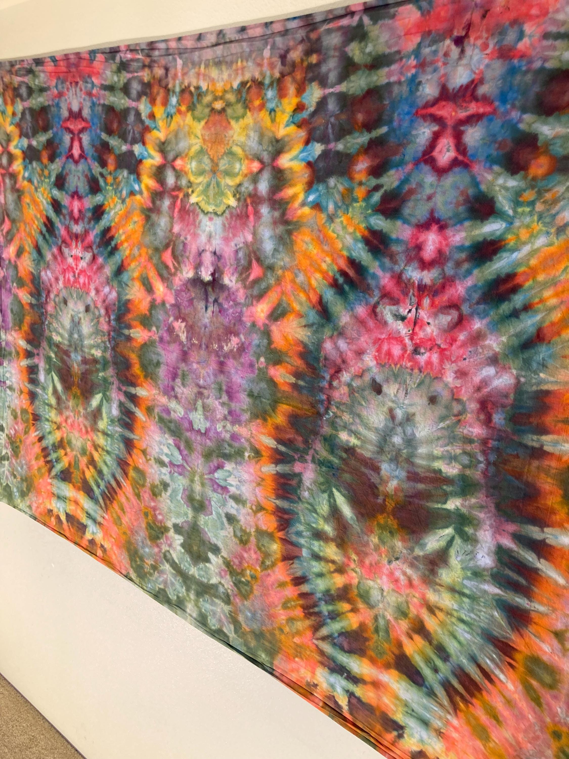 Psychedelic Wall Hanging | Trippy Tie Dye Tapestry | Ice Dye Tapestry | Fractal Tapestry | Above Bed Decor | Psytrance Art