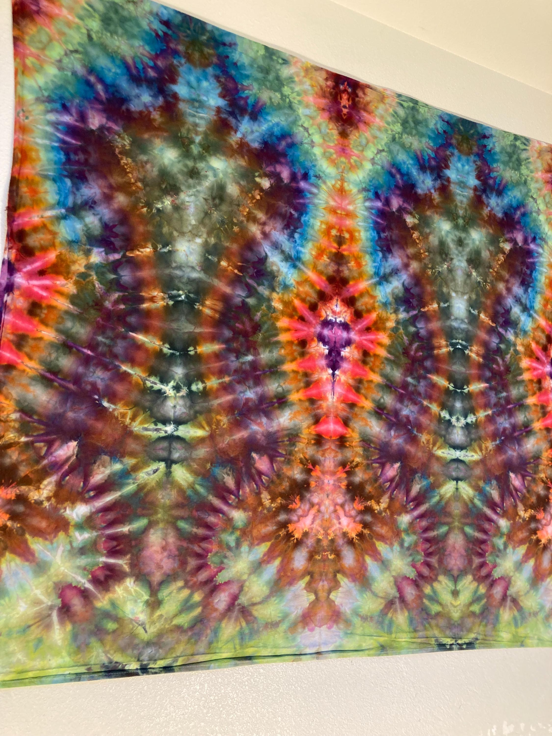 Psychedelic Wall Hanging | Trippy Tie Dye Tapestry | Ice Dye Tapestry | Fractal Tapestry | Above Bed Decor | Psytrance Art