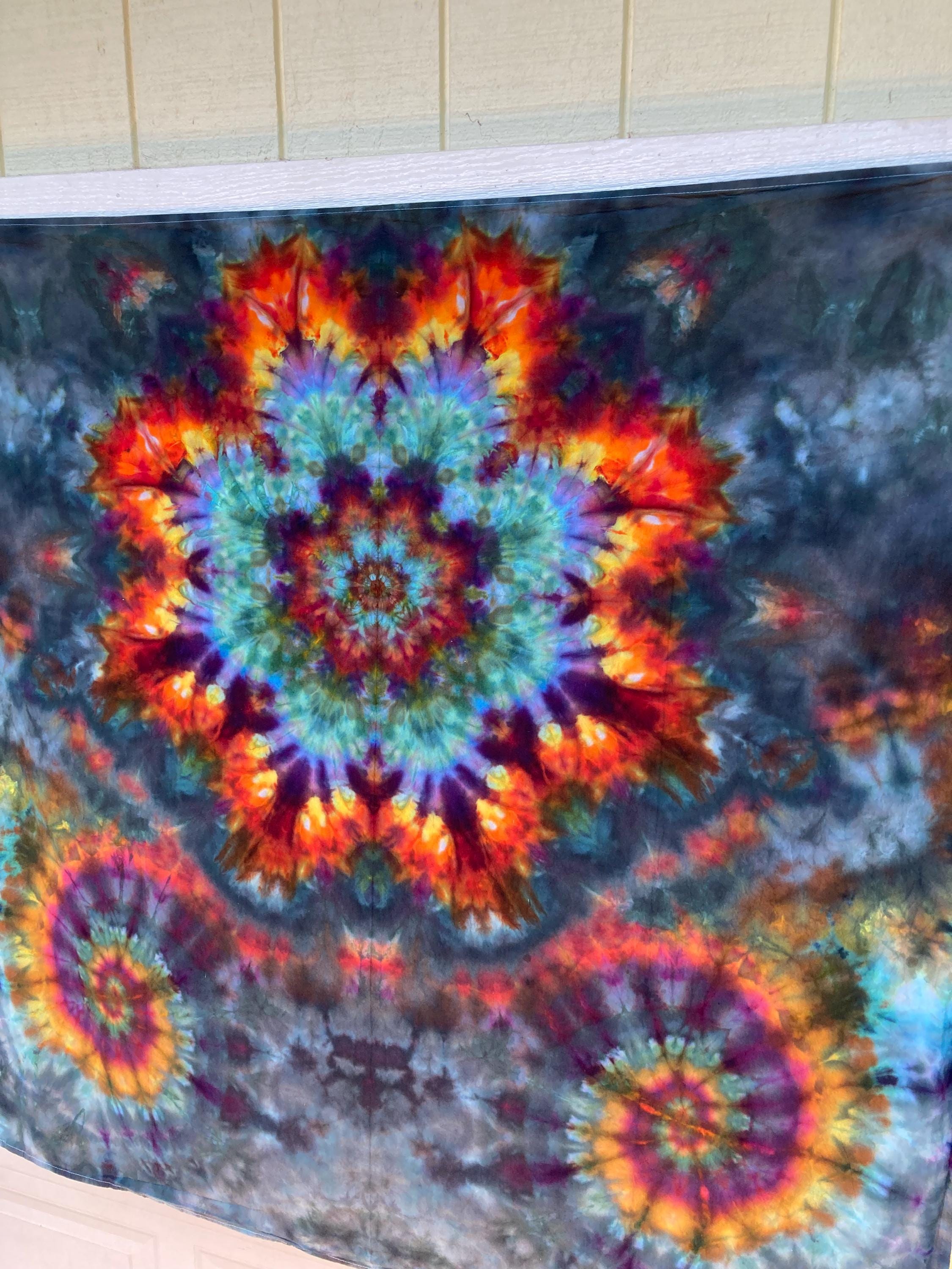 Psychedelic Wall Hanging | Trippy Tie Dye Tapestry | Ice Dye Tapestry | Fractal Tapestry | Above Bed Decor | Psytrance Art
