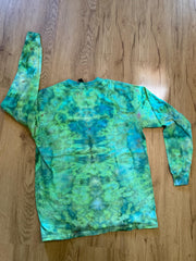 Medium Shirt | Handmade Fractal Shirt | Trippy Tie Dye Tee | Lotus Flower Shirt | Oversized Tee | Psychedelic Shirt | Long Sleeve Yoga Tee