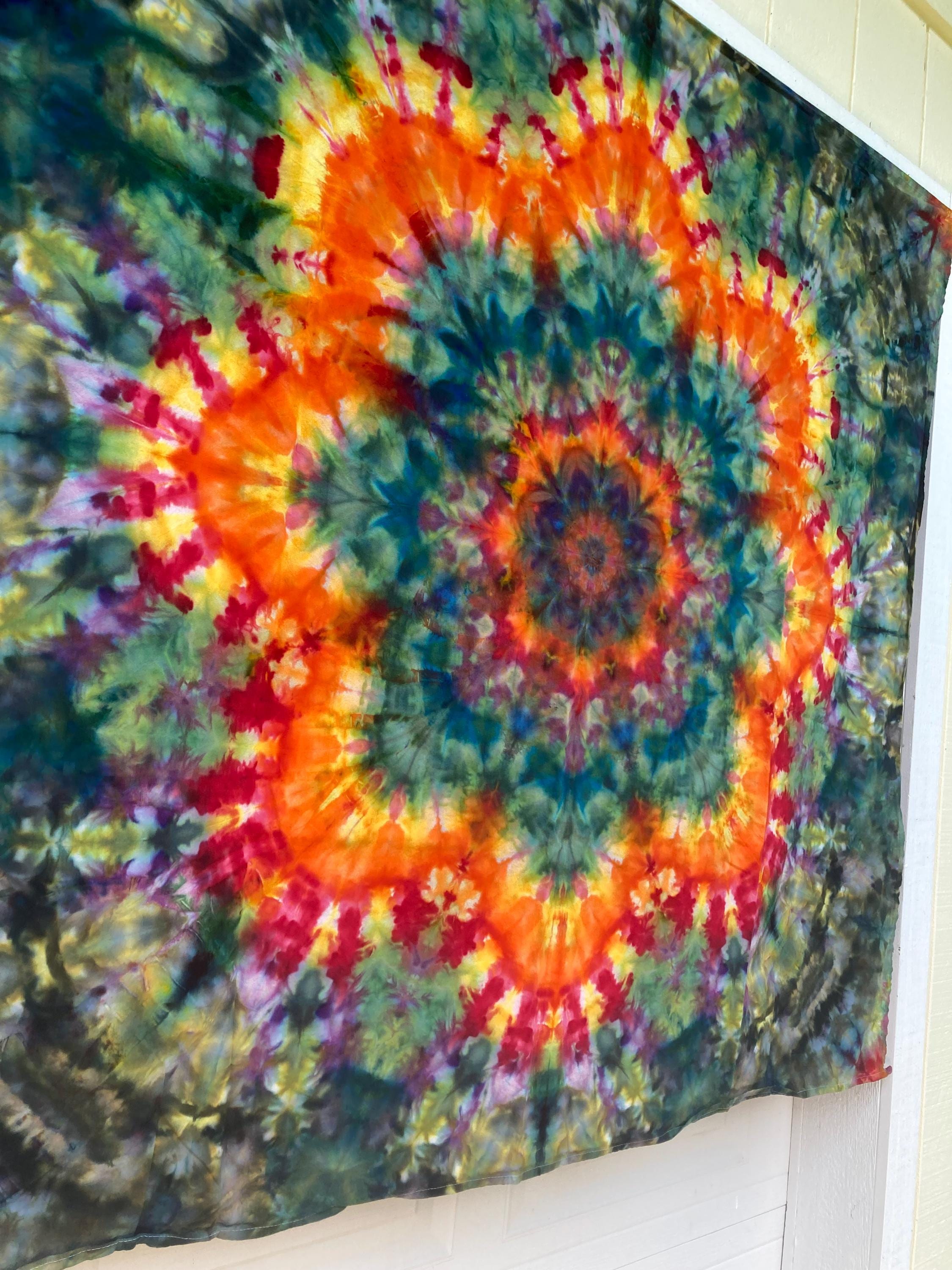 Psychedelic Wall Hanging | Trippy Tie Dye Tapestry | Ice Dye Tapestry | Fractal Tapestry | Above Bed Decor | Psytrance Art