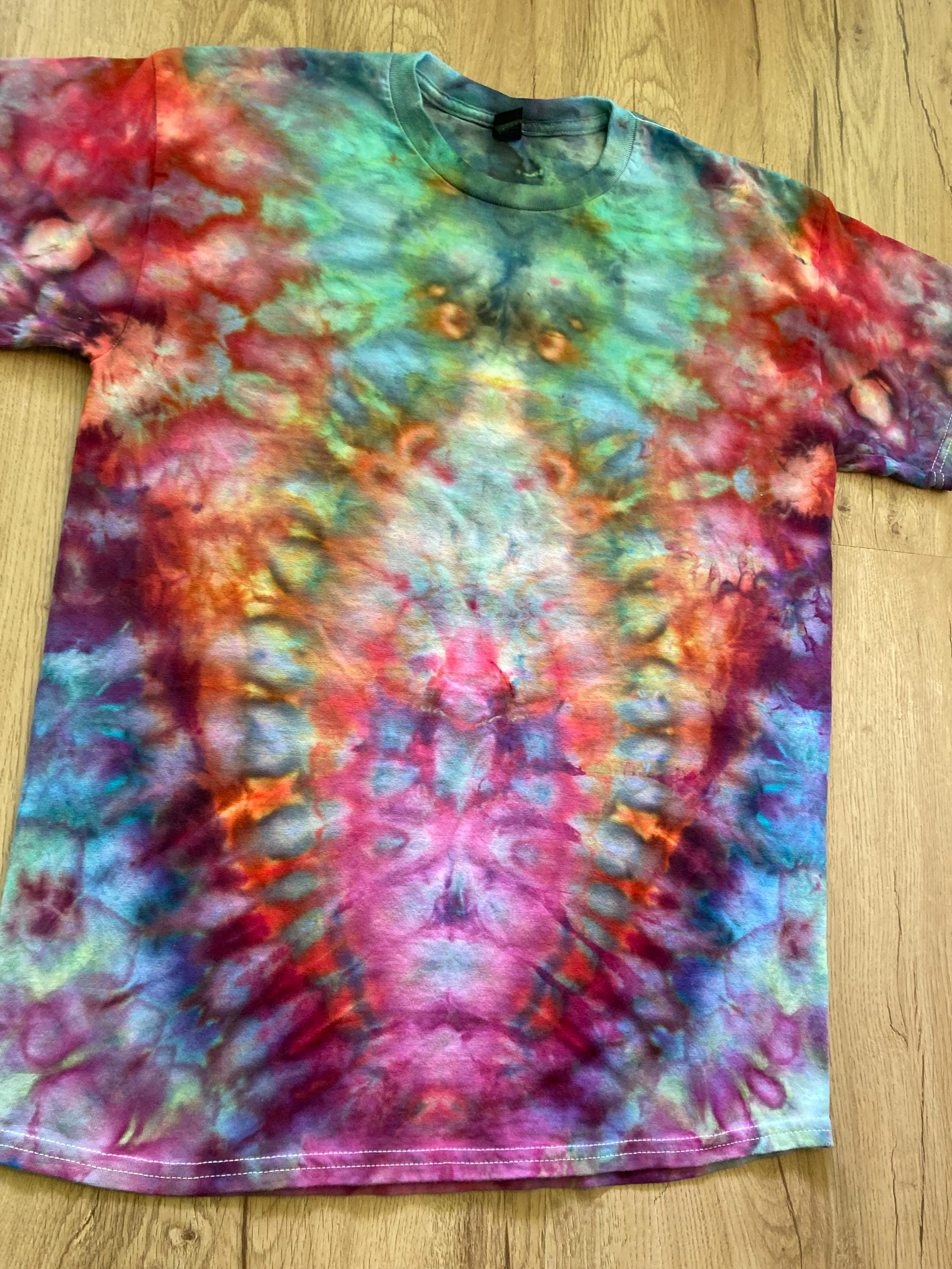 Medium Shirt | Fractal Tie Dye Shirt | Psychedelic T Shirt | Galaxy Ice Dye Shirt | Festival Shirt | Mandala Psytrance Shirt | Geode Tie Dye