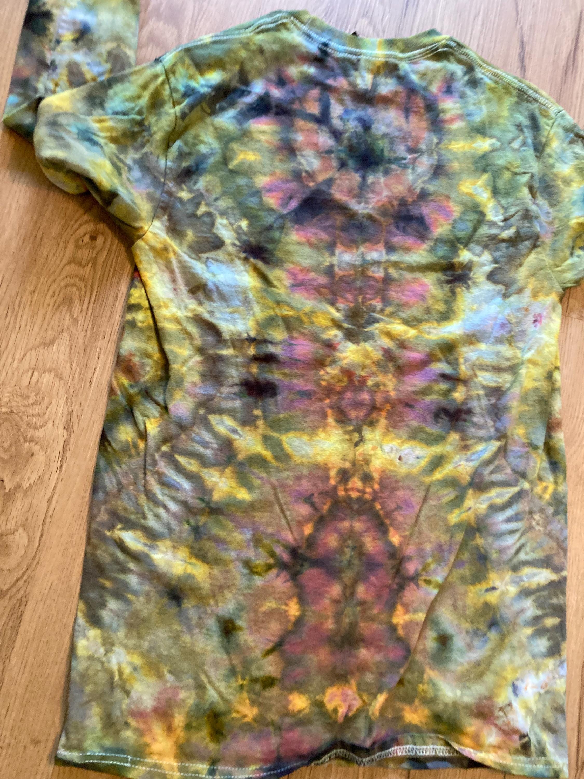 Small Shirt | Handmade Mandala Shirt | Trippy Tie Dye Tee | Lotus Flower Shirt | Oversized Tee | Psychedelic Shirt | Long Sleeve Yoga Tee