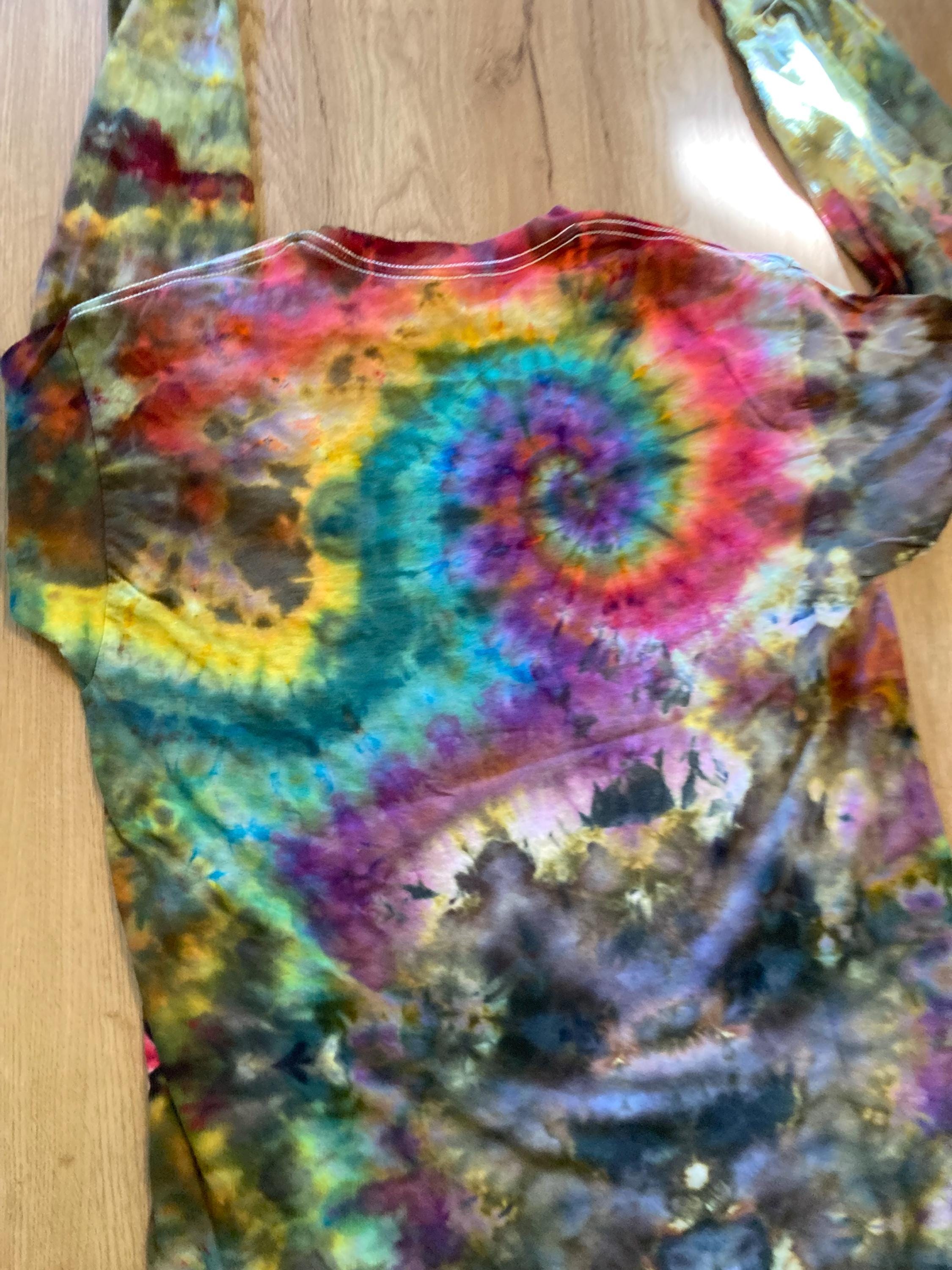 Medium Shirt | Handmade Special Mandala Shirt | Trippy Tie Dye | Lotus Flower Shirt | Oversized Tee | Psychedelic Shirt | Long Sleeve Tee