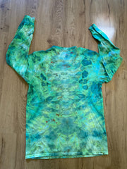 Medium Shirt | Handmade Fractal Shirt | Trippy Tie Dye Tee | Lotus Flower Shirt | Oversized Tee | Psychedelic Shirt | Long Sleeve Yoga Tee
